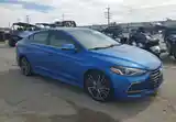 Hyundai Elantra, 2017-4