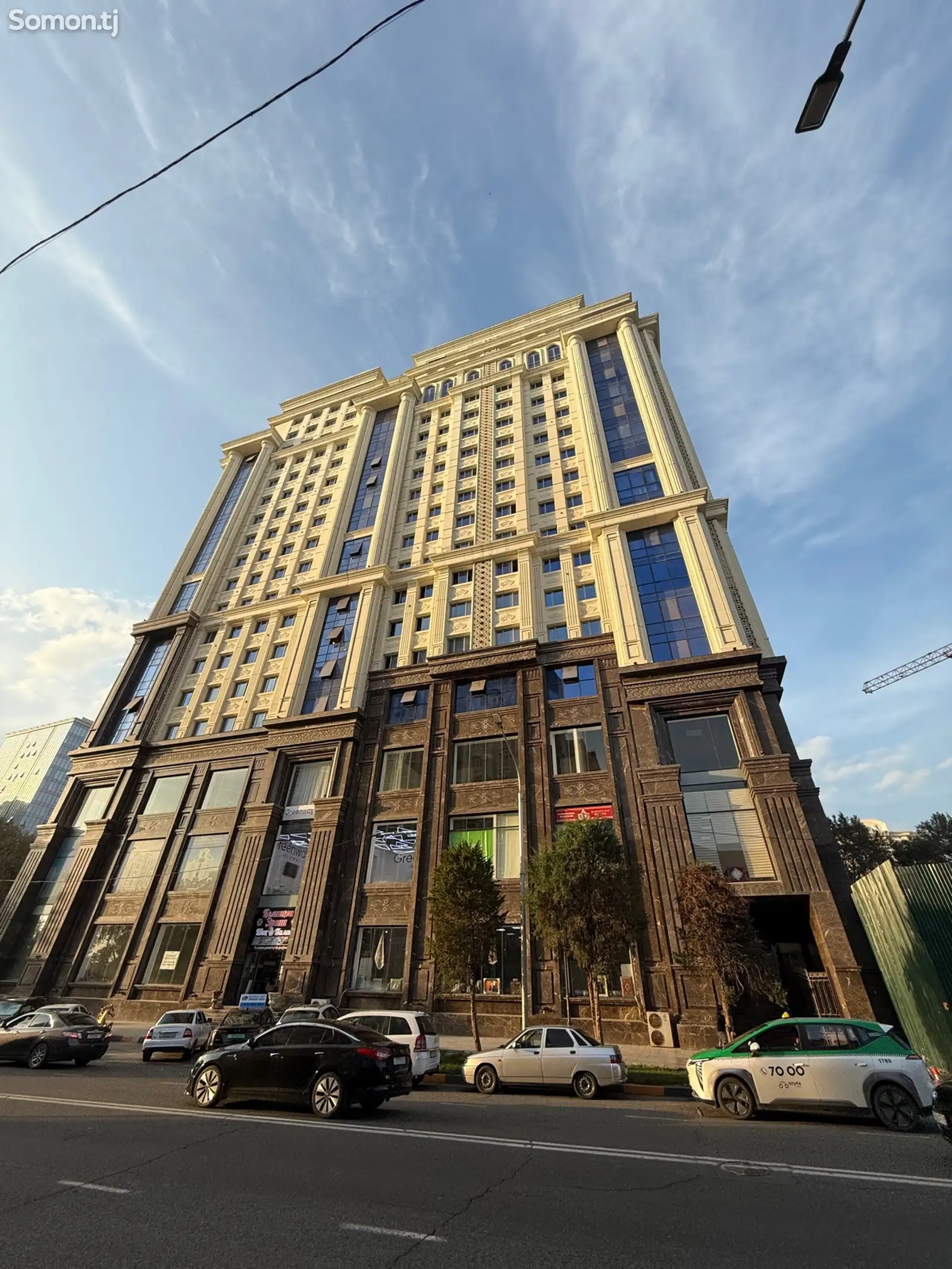 3-комн. квартира, 9 этаж, 111 м², район Исмоили Сомони-2