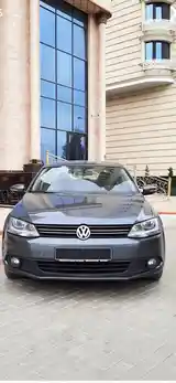 Volkswagen Jetta, 2014-4