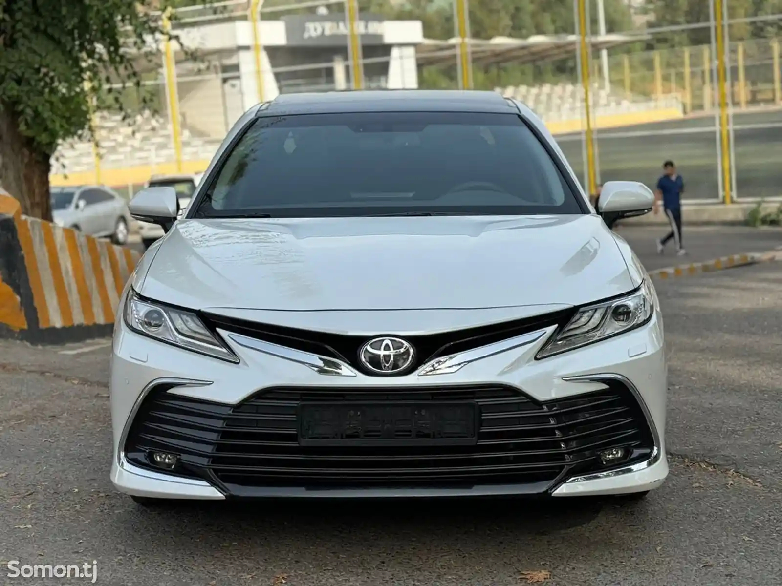 Toyota Camry, 2023-1