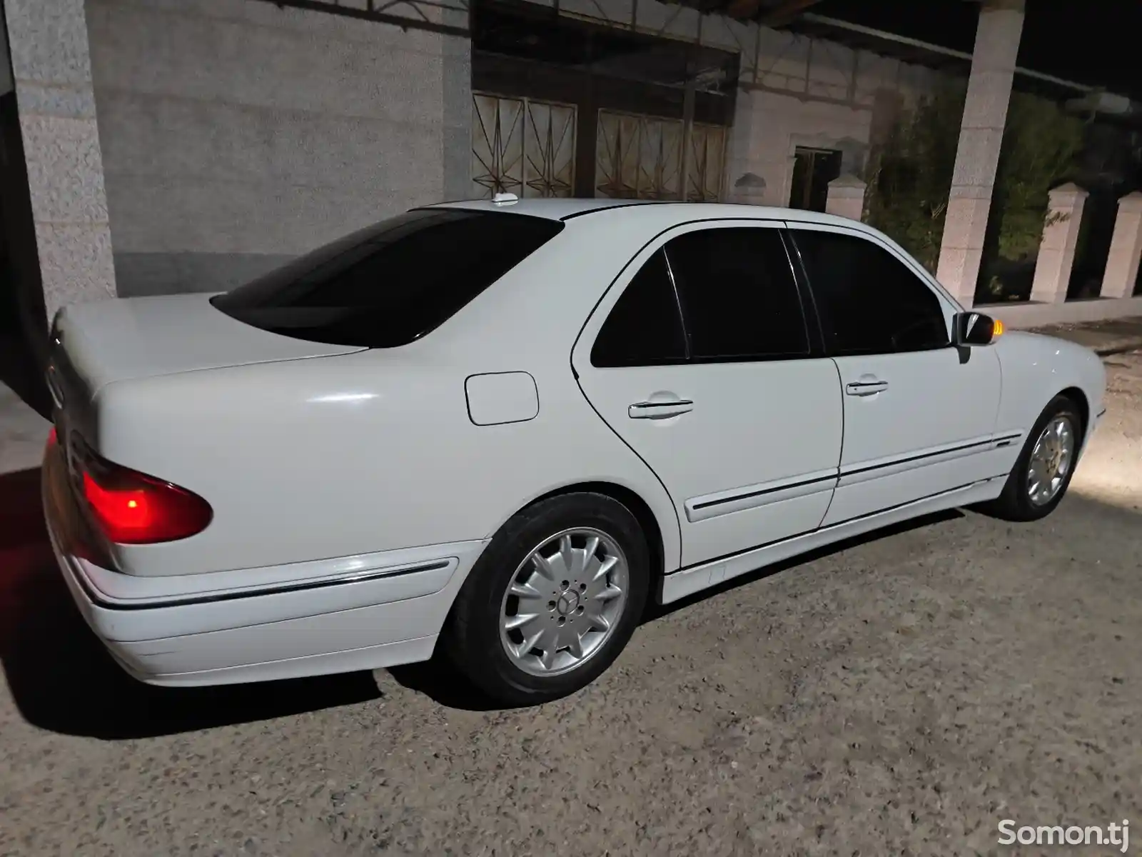 Mercedes-Benz E class, 2000-3