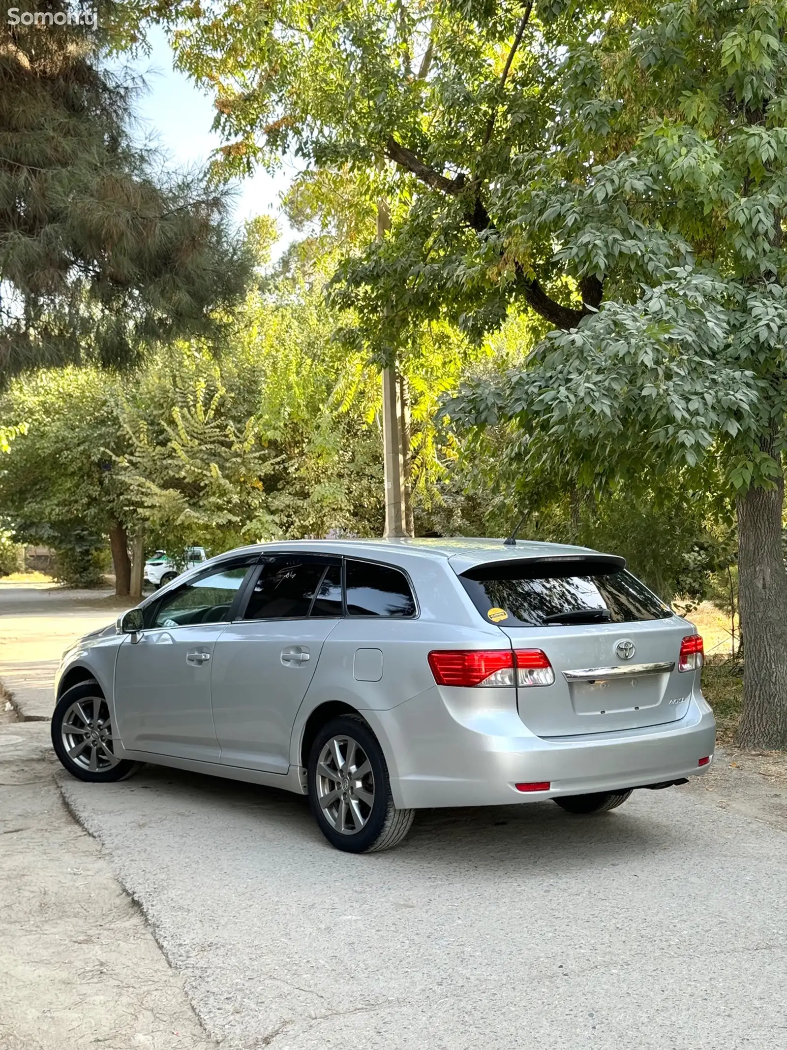 Toyota Avensis, 2014-4