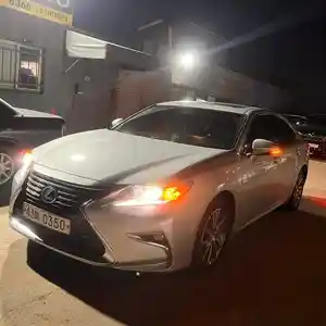 Lexus ES series, 2016