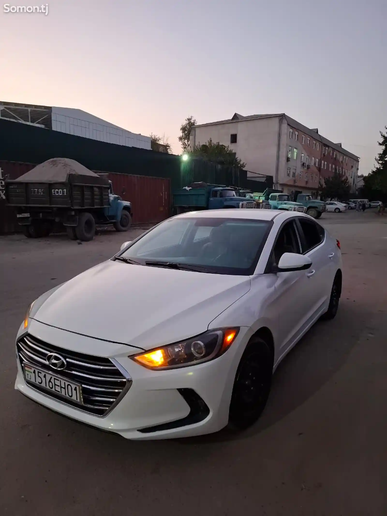 Hyundai Elantra, 2017-4