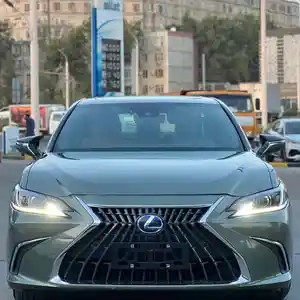 Lexus ES series, 2020