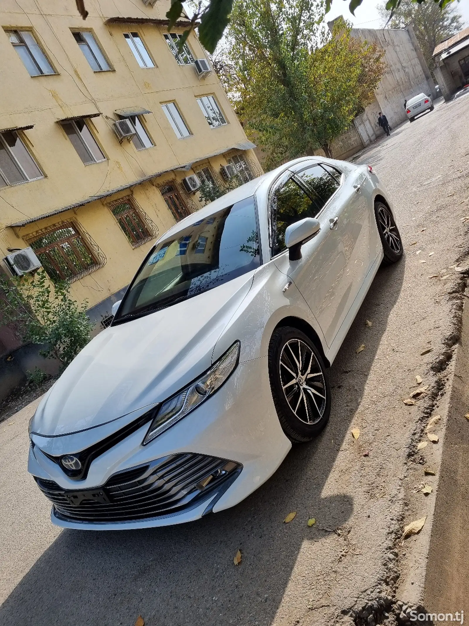 Toyota Camry, 2018-1