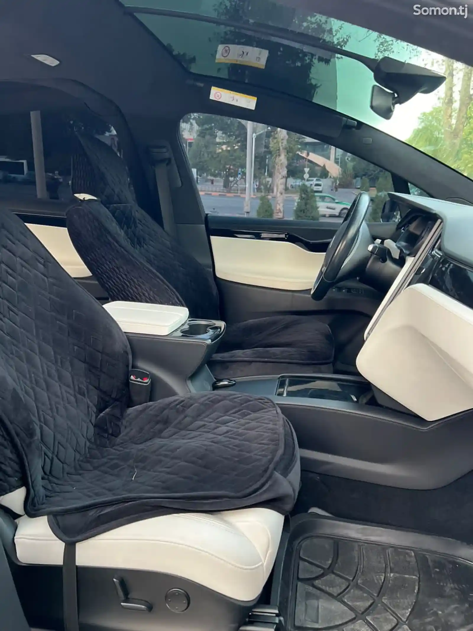 Tesla Model X, 2018-7