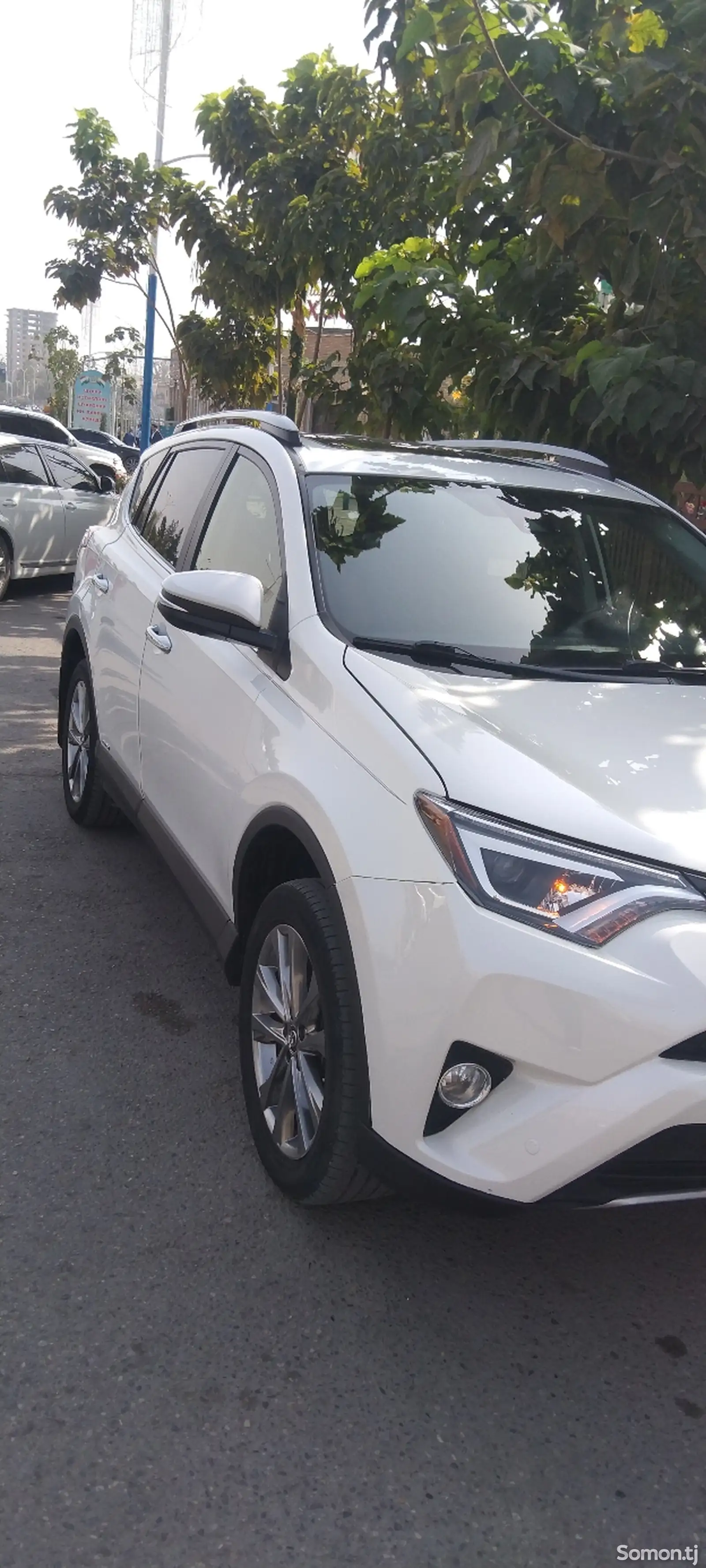 Toyota RAV 4, 2017-1