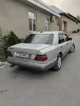 Mercedes-Benz W124, 1993-10