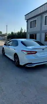 Toyota Camry, 2018-9