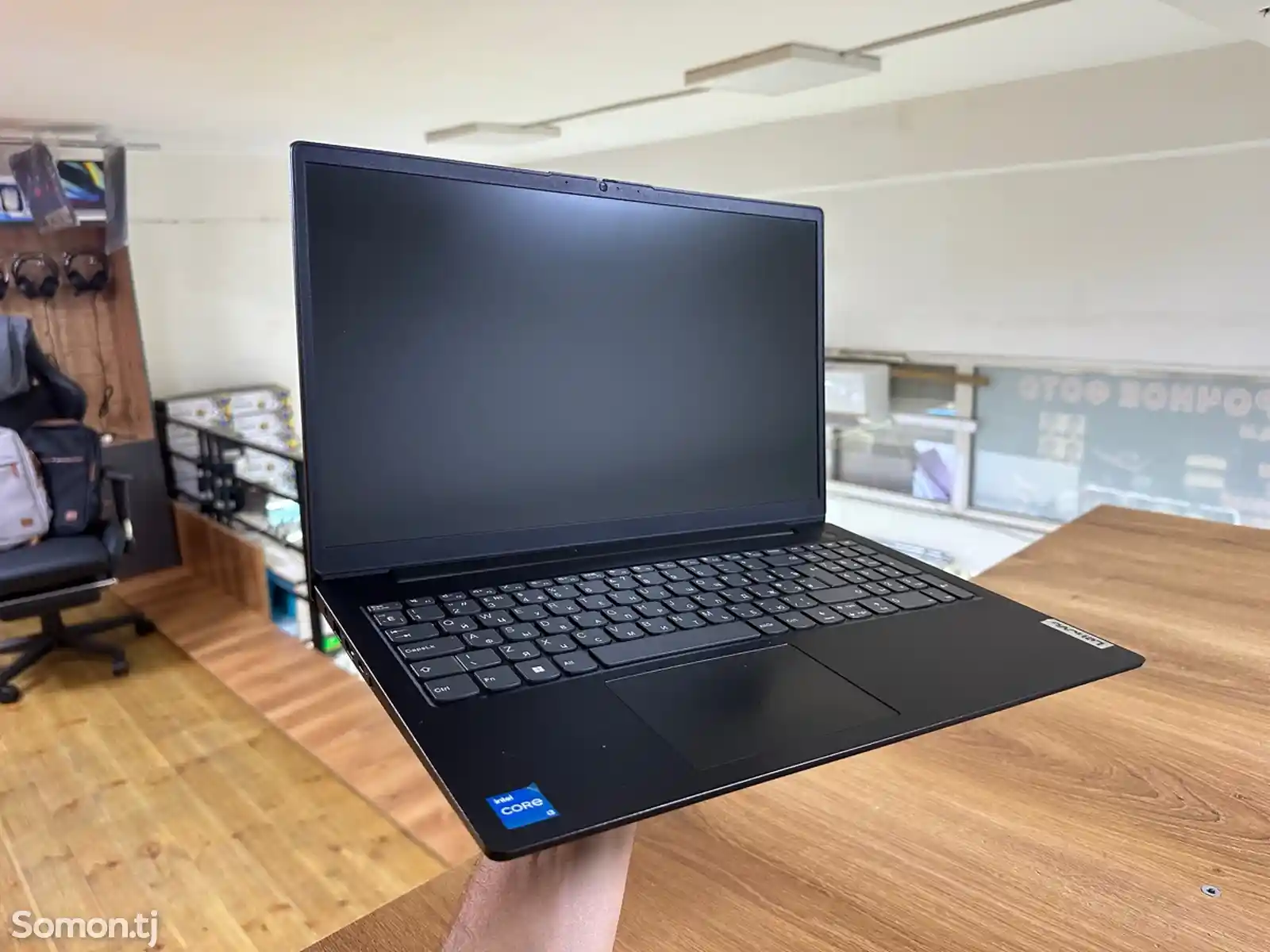 Ноутбук Lenovo V15 Q2m-1
