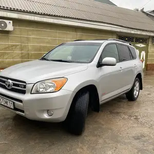 Toyota RAV 4, 2008