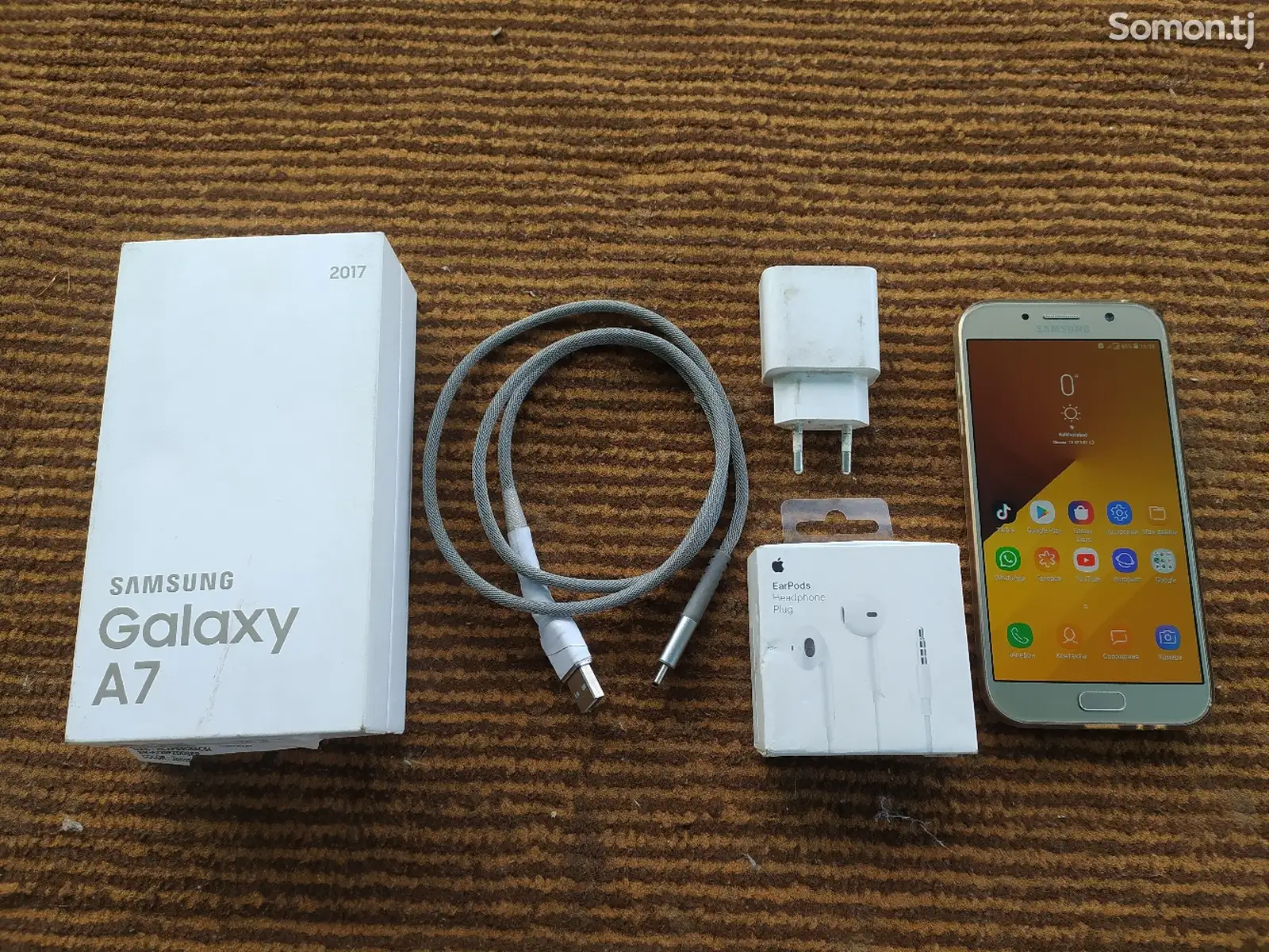 Samsung Galaxy A7-1