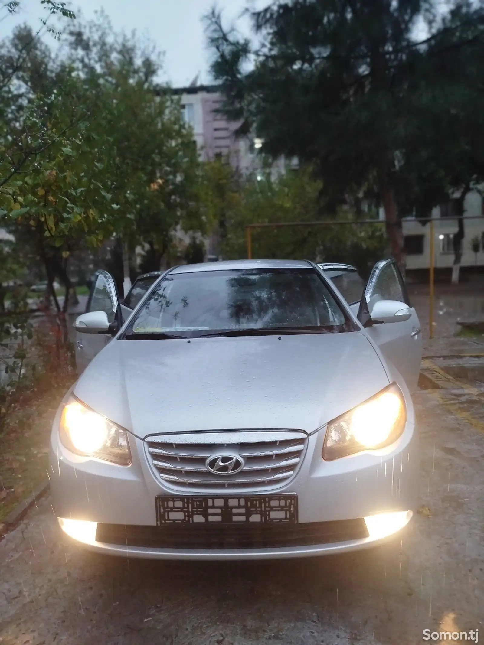 Hyundai Avanta Touring, 2010-1