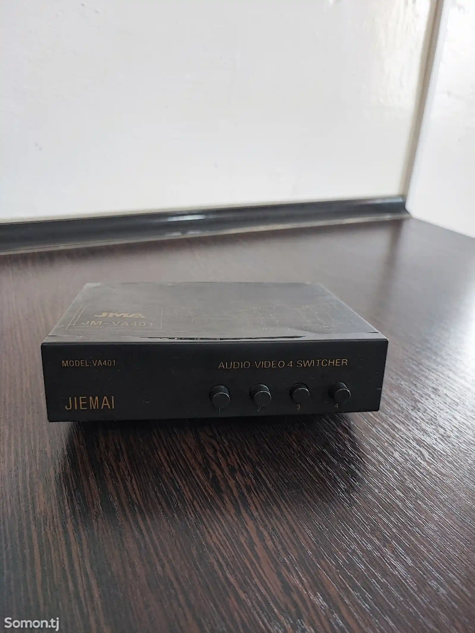 Разветвитель аудио видео переключатель сплиттер RCA AV-1