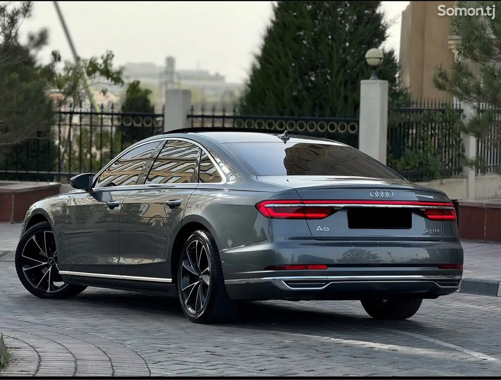 Audi A8, 2021-4