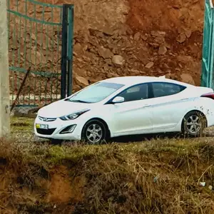 Hyundai Elantra, 2016