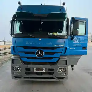 Седельный тягач Mercedes-Benz Actros, 2010