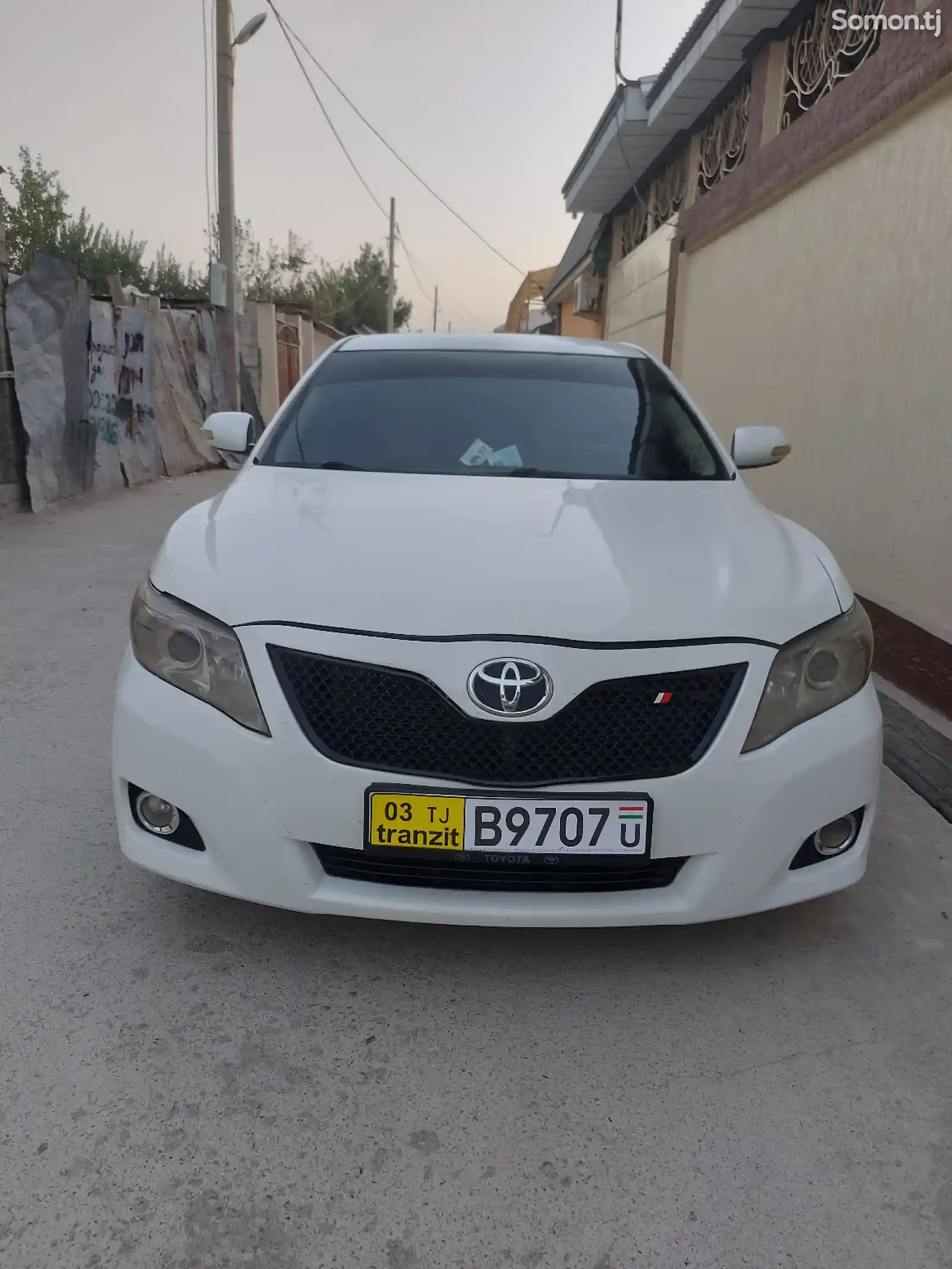 Toyota Camry, 2011-1