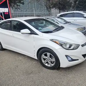 Hyundai Elantra, 2015