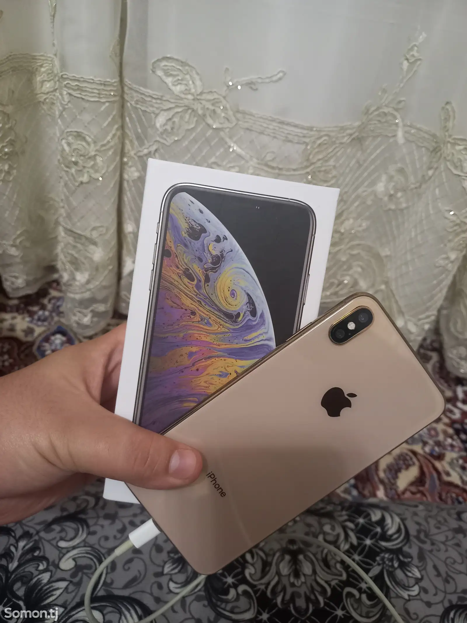 Apple iPhone Xs Max, 64 gb, Gold-1