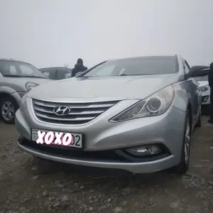 Hyundai Sonata, 2012