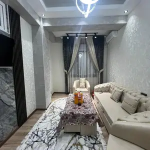 1-комн. квартира, 6 этаж, 40 м², универмаг