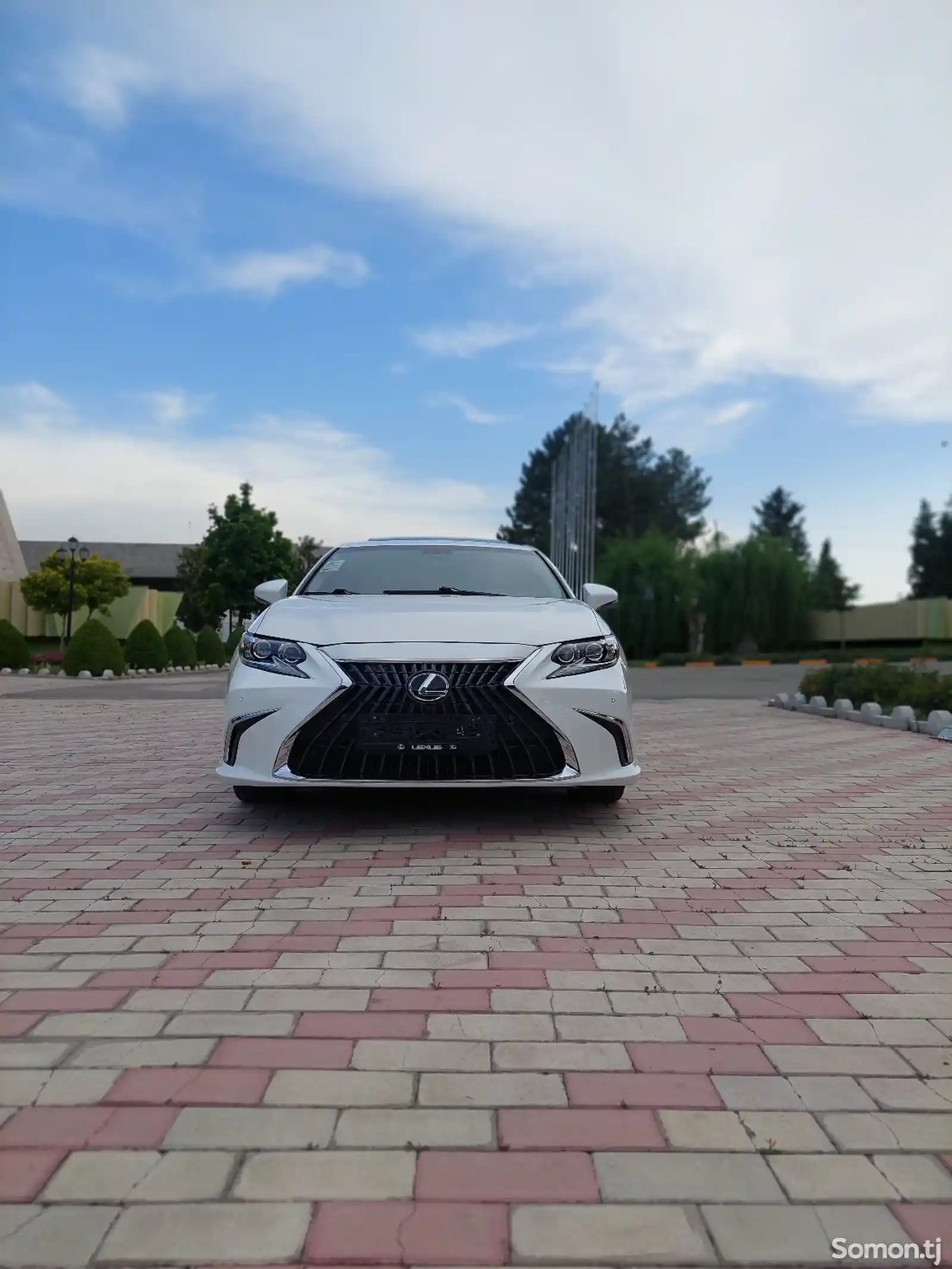 Lexus ES series, 2013-1