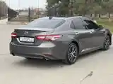 Toyota Camry, 2018-5