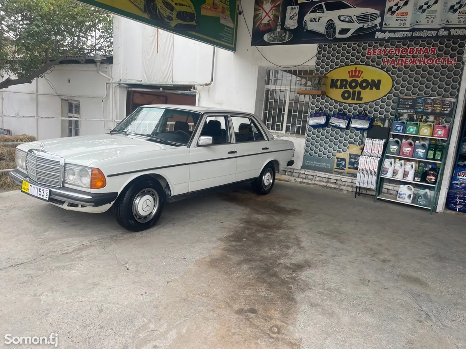 Mercedes-Benz C class, 1981-4