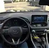 Toyota RAV 4, 2020-7