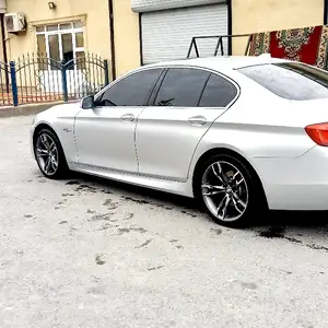 BMW 5 series, 2012