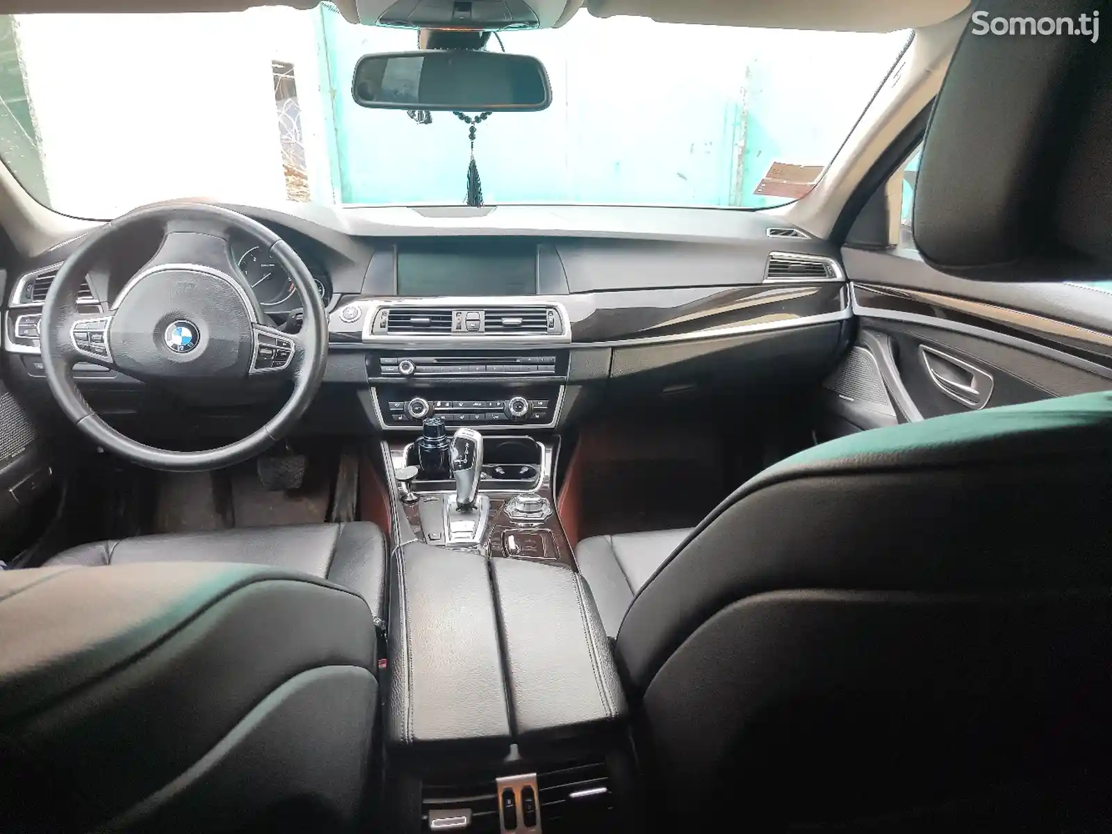 BMW 5 series, 2011-11