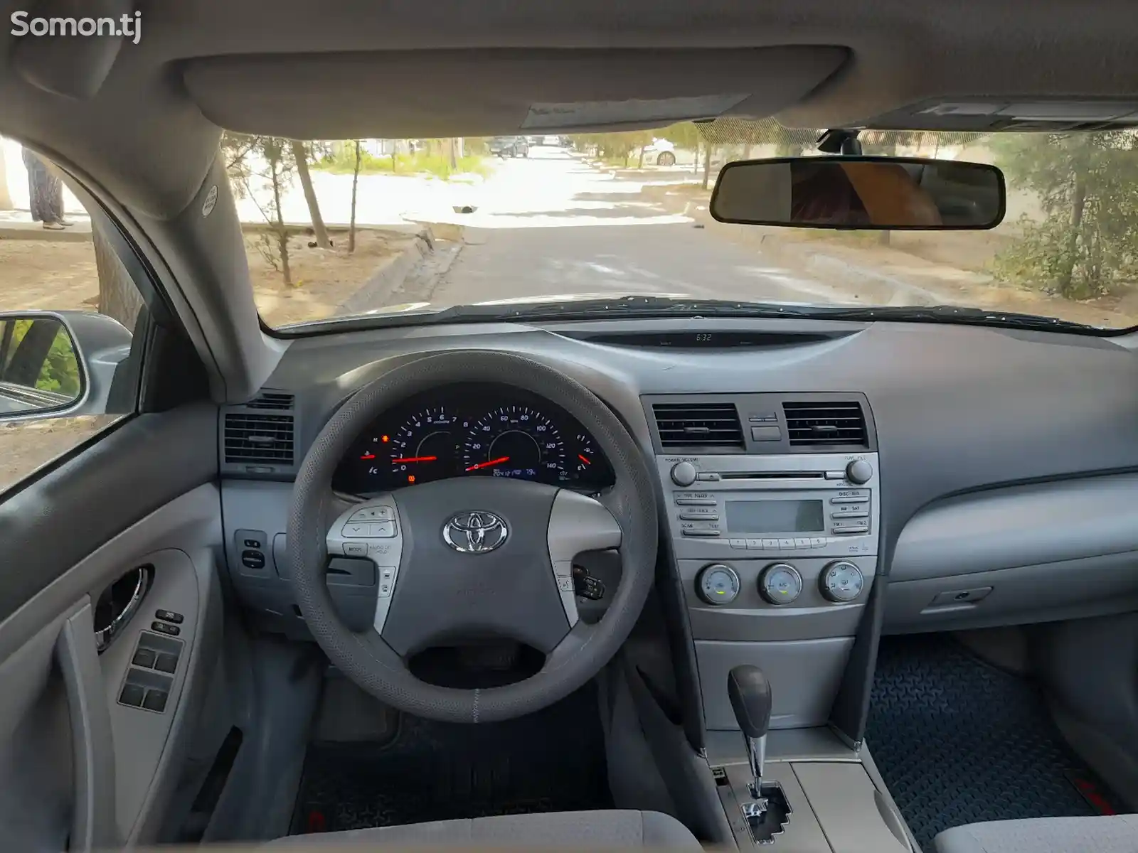 Toyota Camry, 2011-8