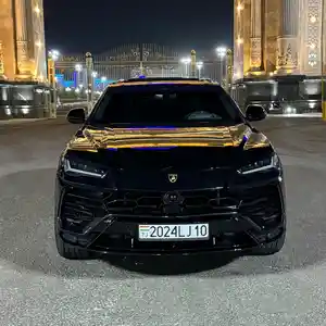 Lamborghini Urus, 2022