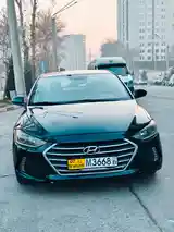 Hyundai Elantra, 2017-2