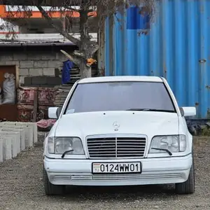 Mercedes-Benz W124, 1995