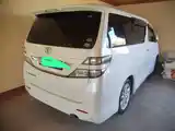 Toyota Vellfire, 2014-3