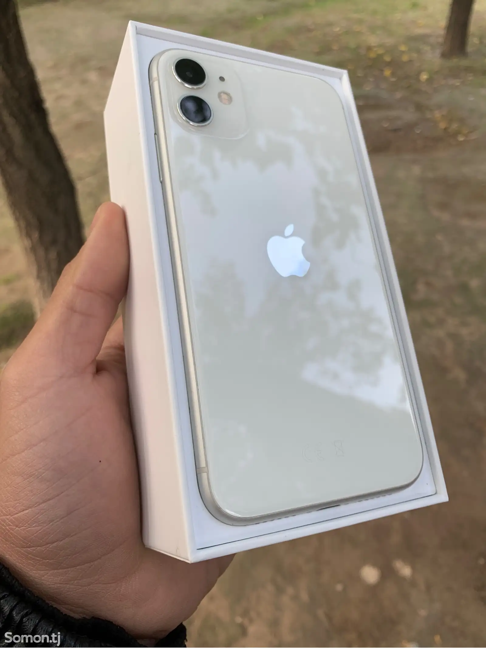 Apple iPhone 11, 64 gb, White-1