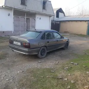 Opel Vectra A, 1992