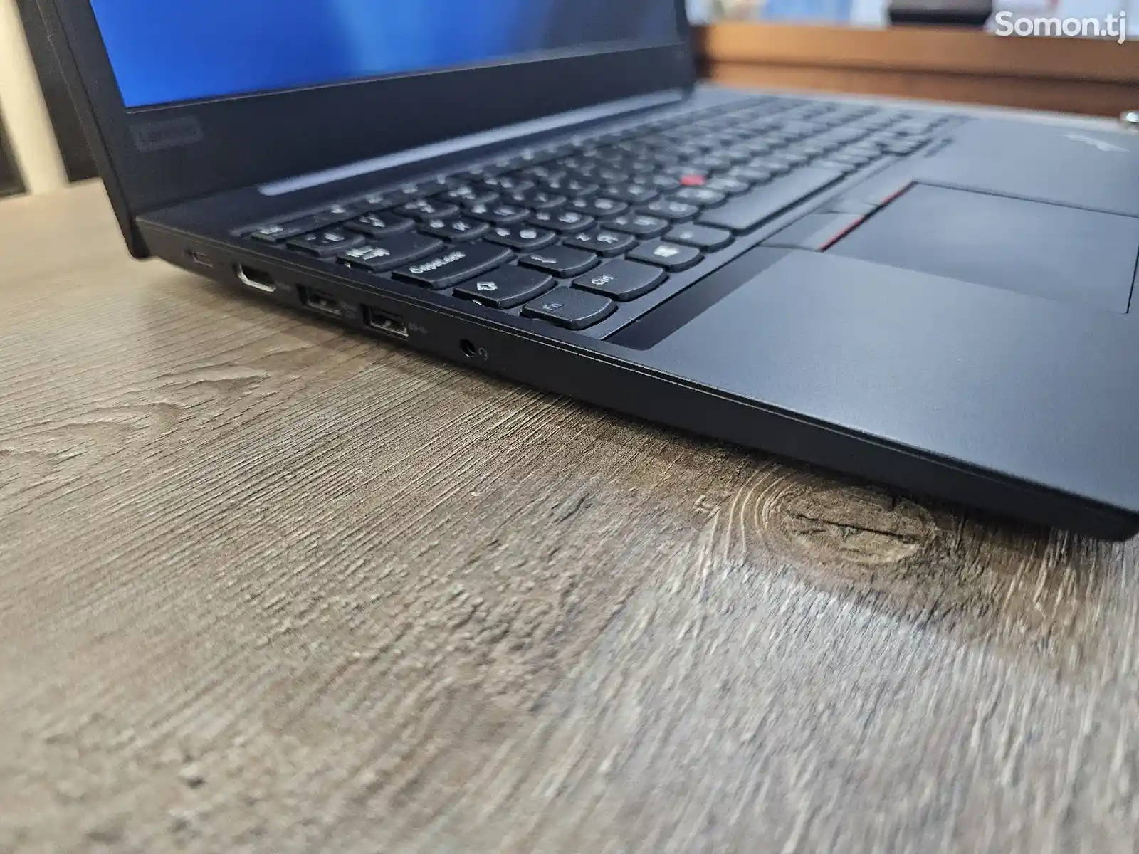 Ноутбук ThinkPad 15.6 Full HD AMD Ryzen 5-3500U / 8GB / SSD 512GB-3