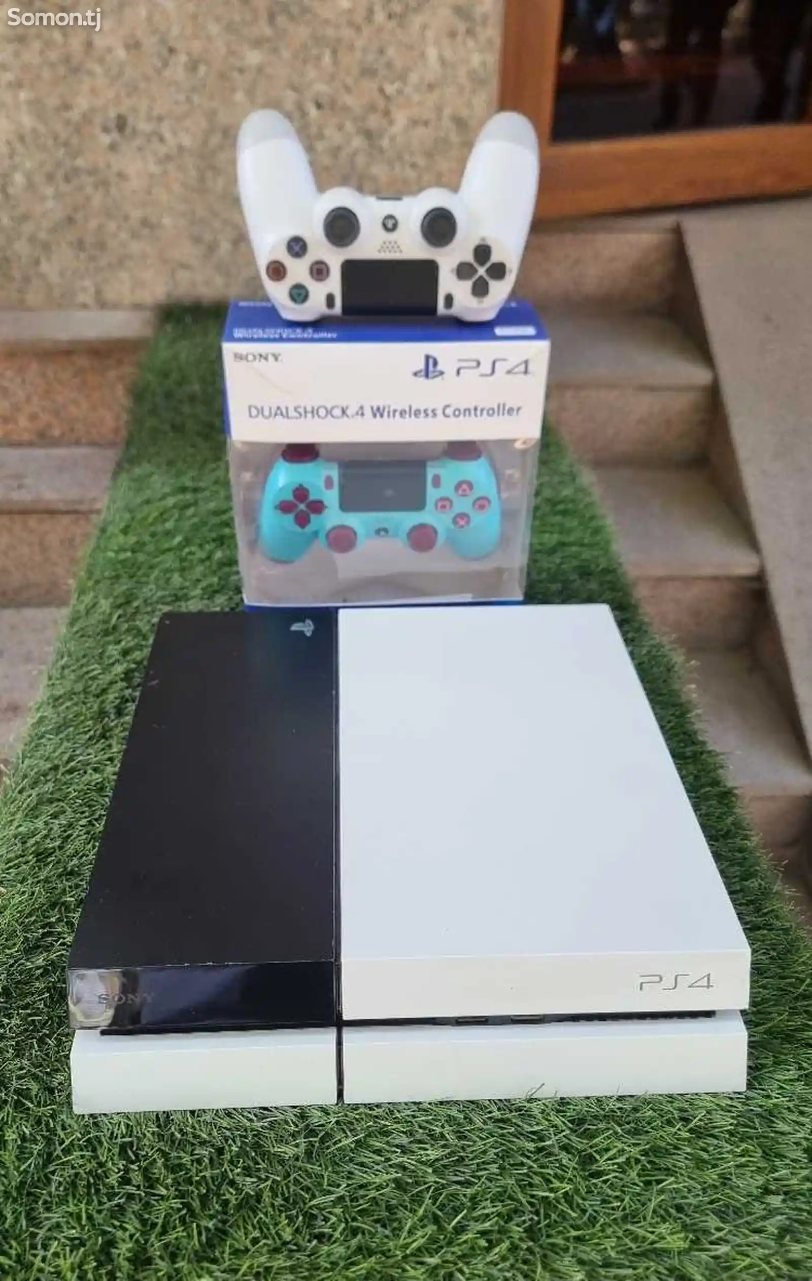 Игровая приставка Sony PlayStation 4 500Gb-1