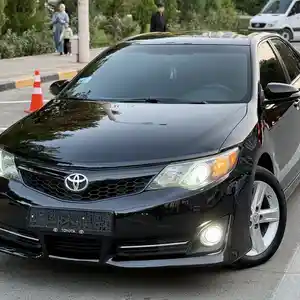 Toyota Camry, 2013