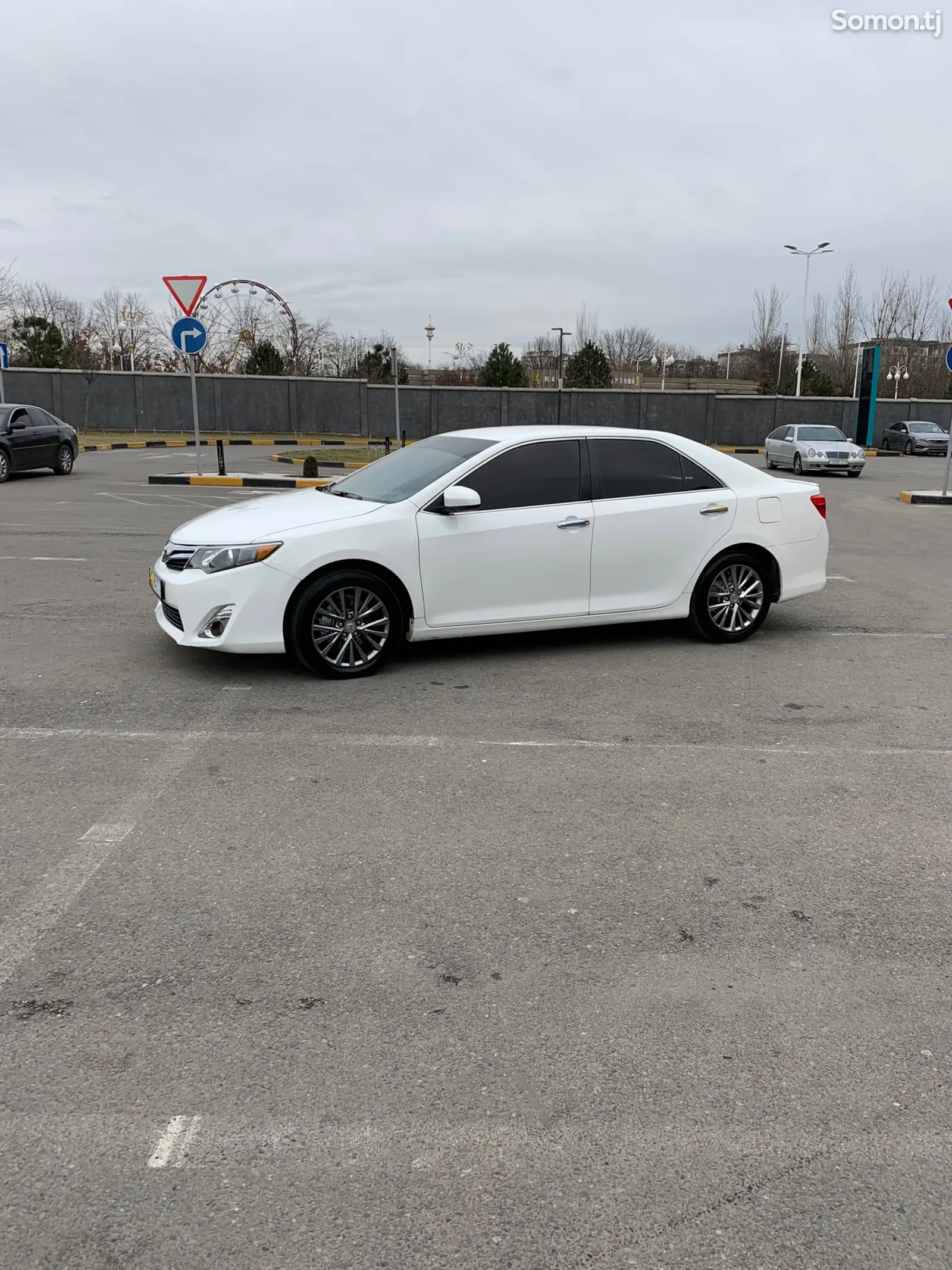 Toyota Camry, 2013-1