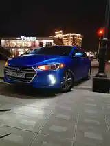 Hyundai Elantra, 2016-4