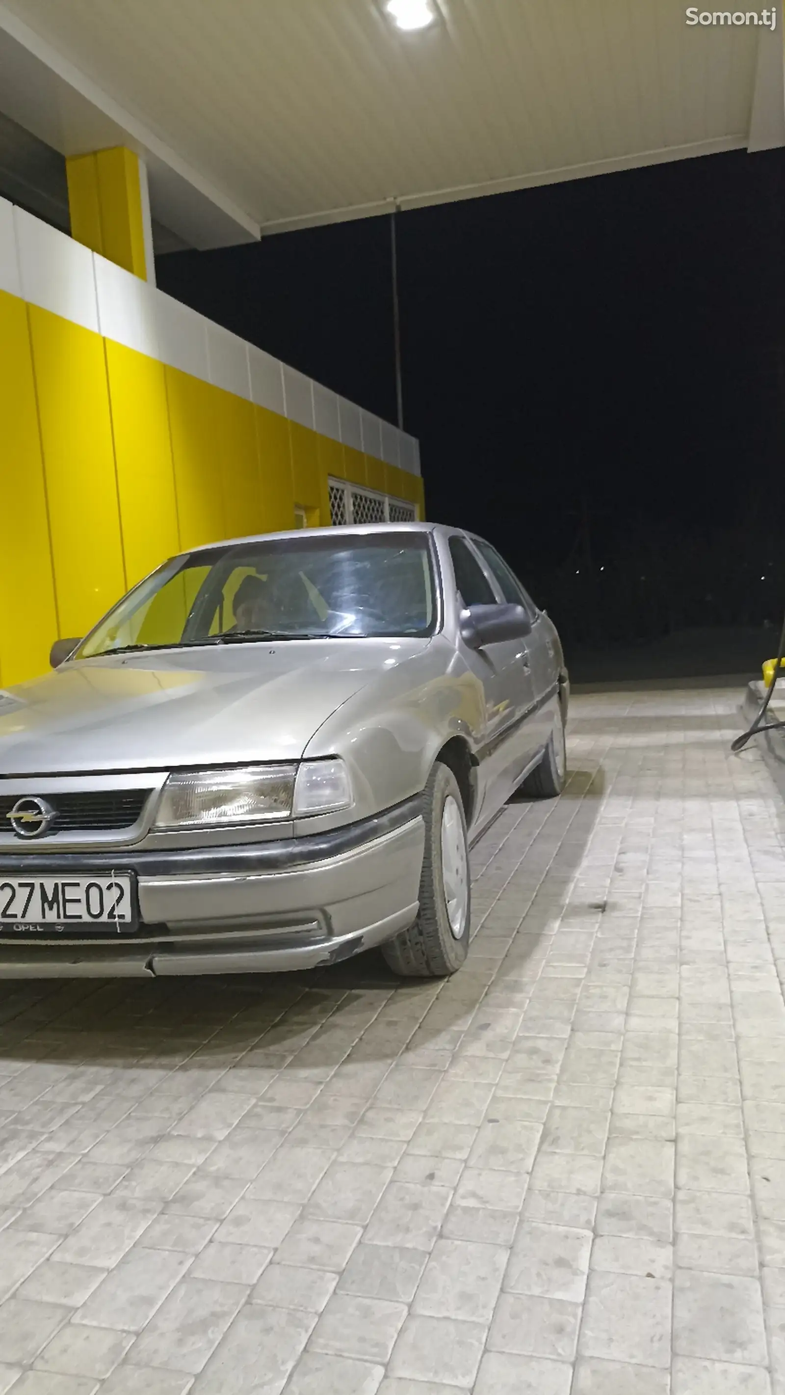 Opel Vectra A, 1993-1