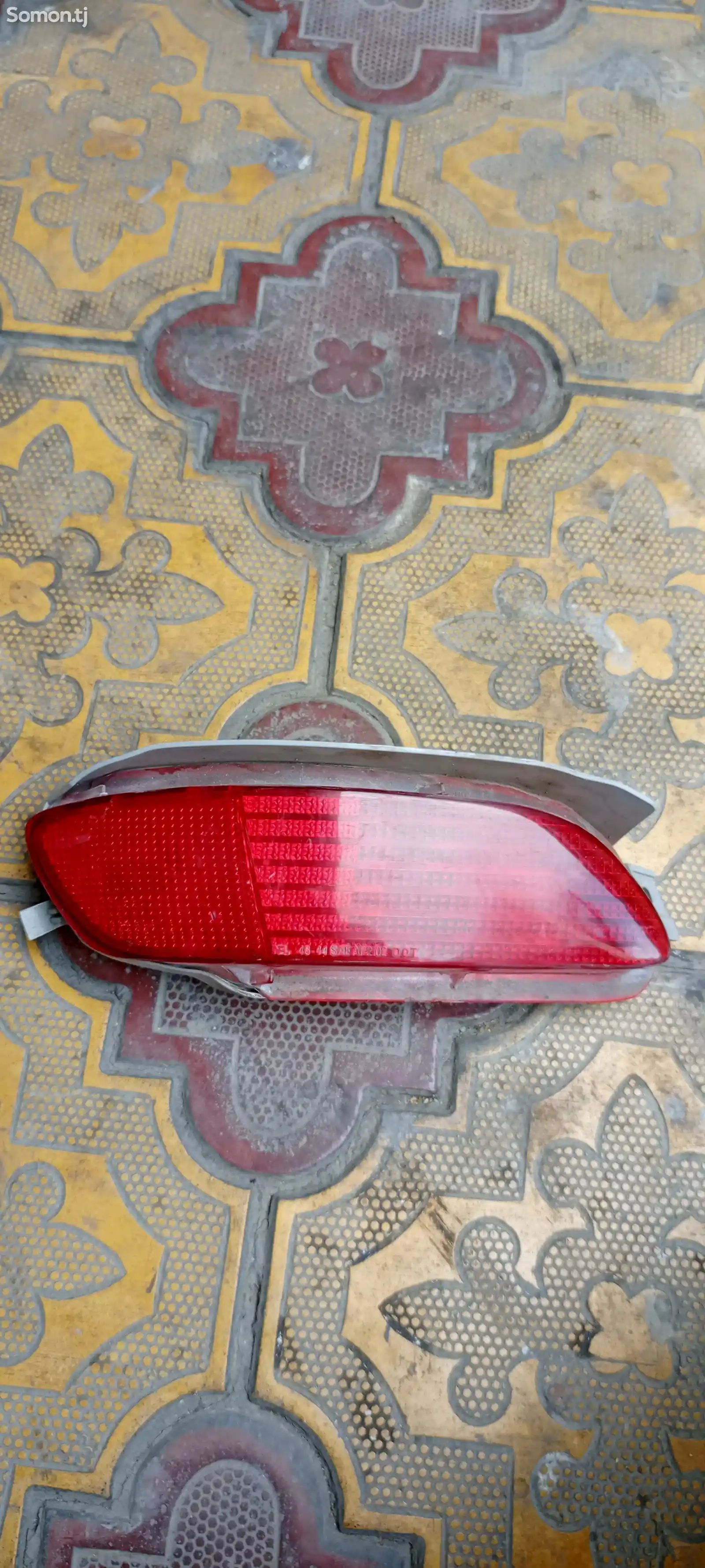 Катафот заднего бампера от Lexus RX 2008-1