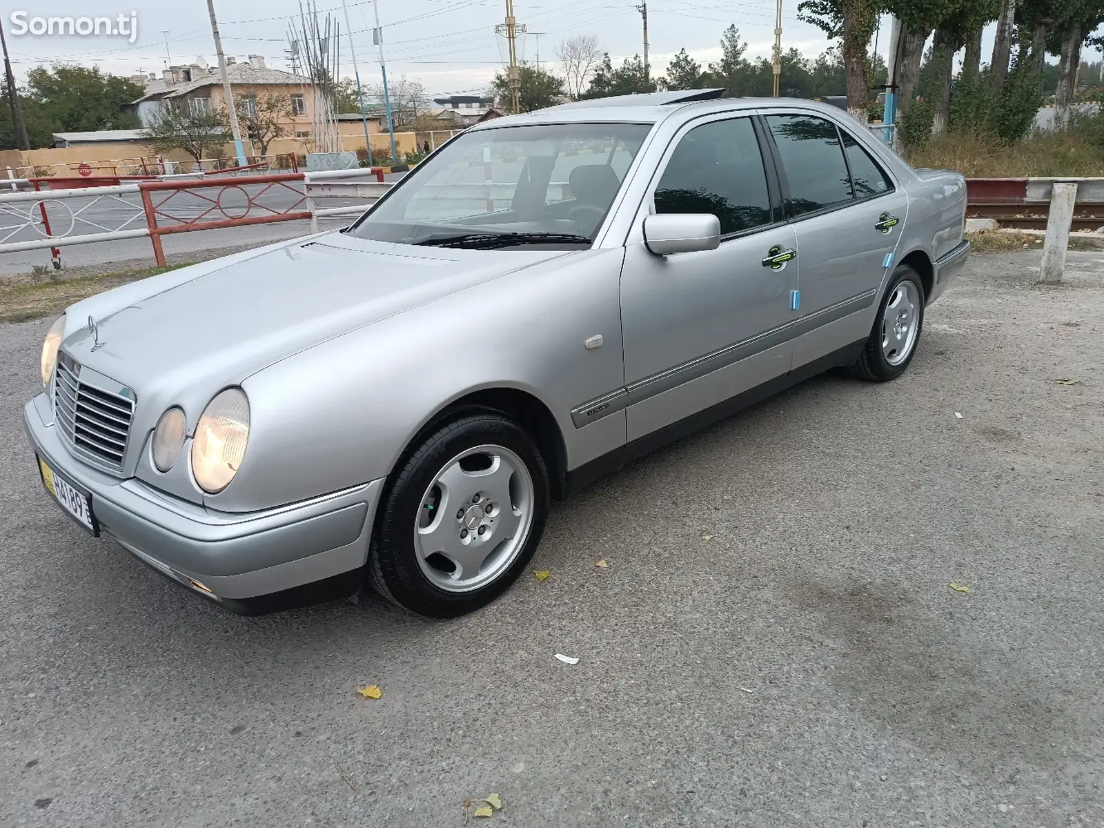 Mercedes-Benz E class, 1998-3