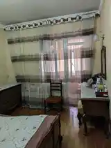 4-комн. квартира, 3 этаж, 70 м², Сино-4