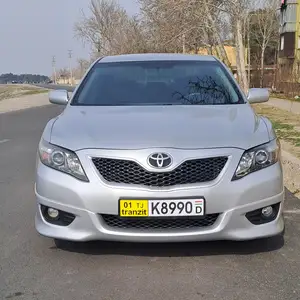 Toyota Camry, 2010